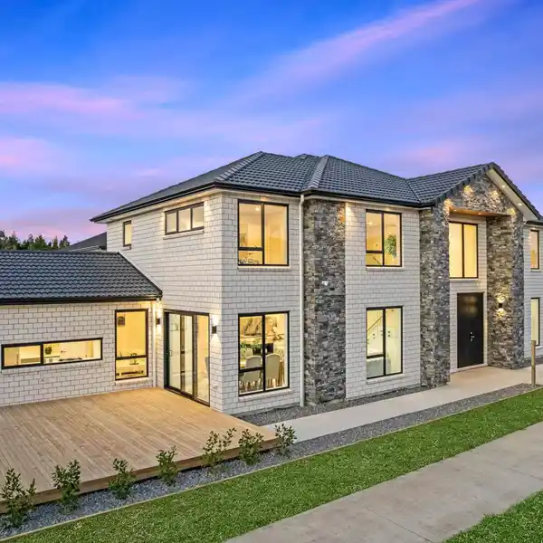 ALL-BRICK FAVORITE HOME