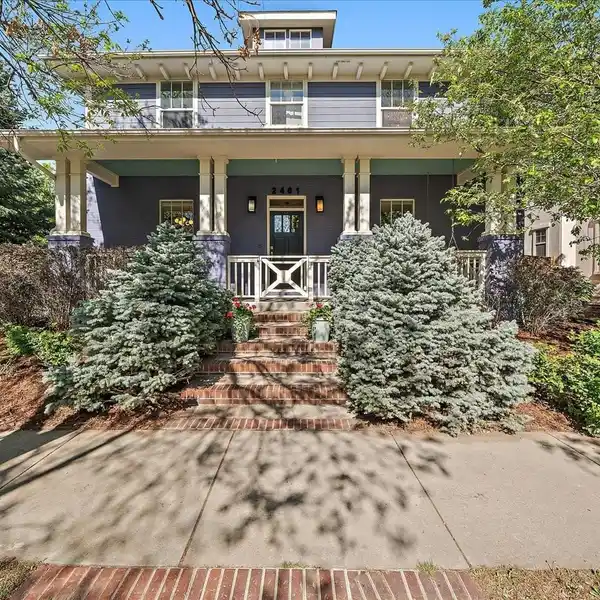 THOUGHTFULLY UPDATED HOME IN CENTRAL PARK