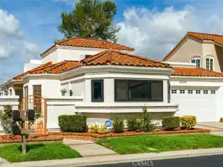 Beautiful Home in the Coveted Casta Del Sol