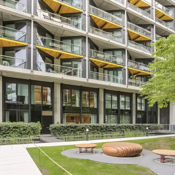 BEAUTIFUL APARTMENT IN SOUGHT-AFTER RIVERLIGHT