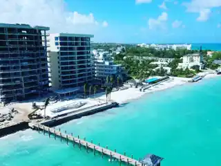 Luxury Living at Aqualina