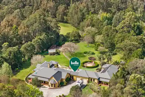 Expansive Country Manor