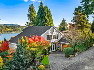 Northwest Views Meet Refined Island Living