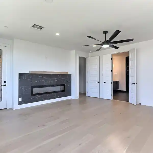 SOPHISTICATED NEW TOWNHOME