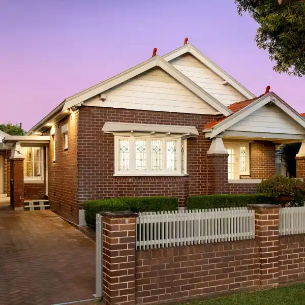 TIMELESS CHARM WITH CONTEMPORARY SOPHISTICATION