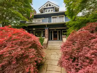 The Iconic Iverson House