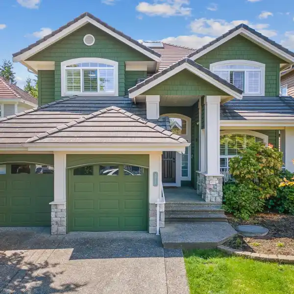 ELEGANT HOME IN THE OAKS AT MORGAN CREEK