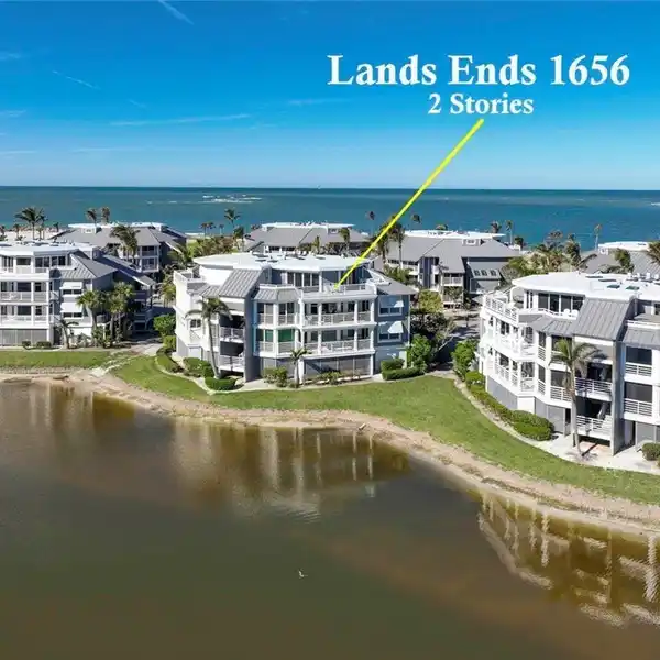 CAPTIVATING RESIDENCE WITH BREATHTAKING VIEWS