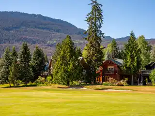 Classic Log Chalet in Nicklaus North