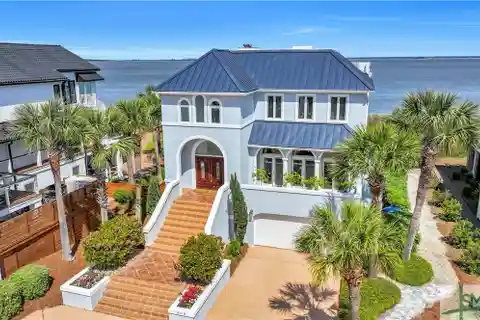 Exquisite Residence with Elevator & Observation Deck