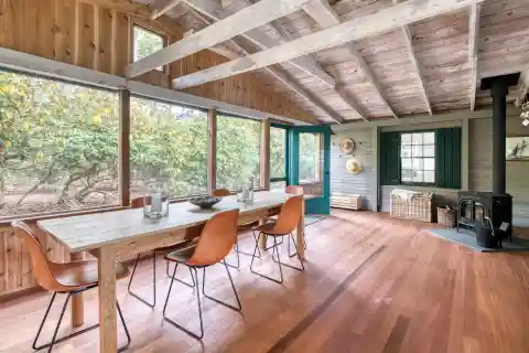 Well Appointed Beach Cottage for a Magical Summer