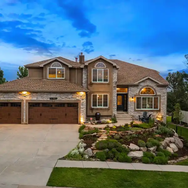 UNPARALLELED PRIVACY IN MOUNTAIN SHADOWS