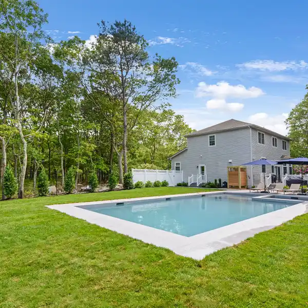 THE PERFECT SUMMER RENTAL