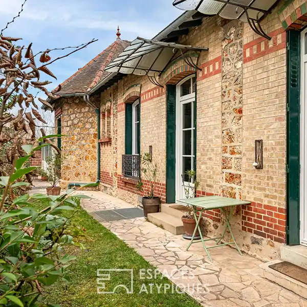 CAREFULLY RENOVATED HERITAGE HOME