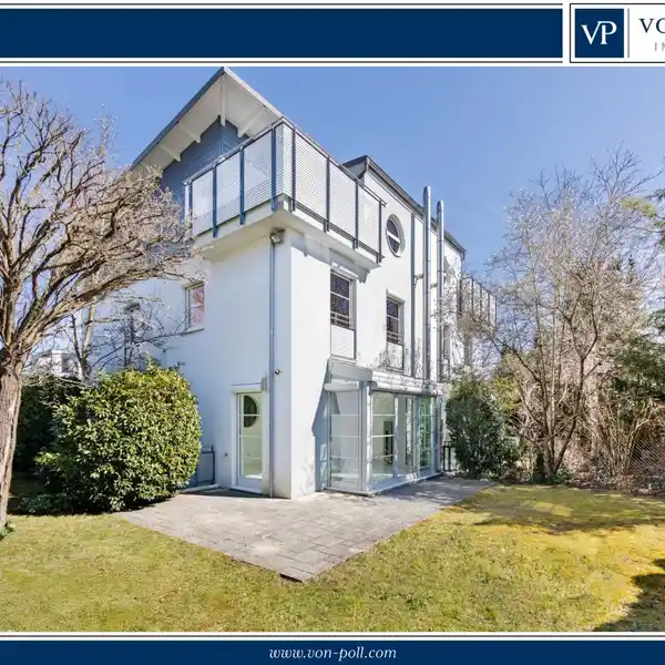 MODERN LIVING IN A SOUGHT-AFTER LOCATION: SEMI-DETACHED HOUSE IN GRäFELFING