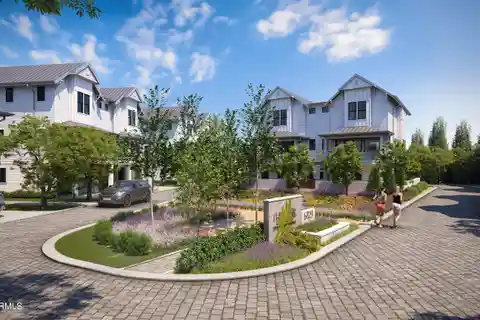 Luxury Townhome Living in the Lane