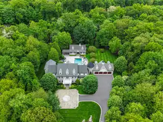 Timeless Estate on 3.5 Acres