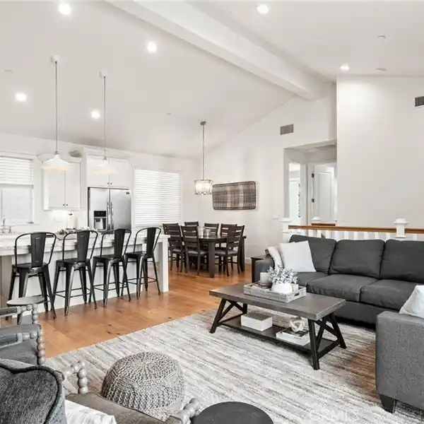 HIGH-END COMFORT WITH EXCEPTIONAL DESIGN