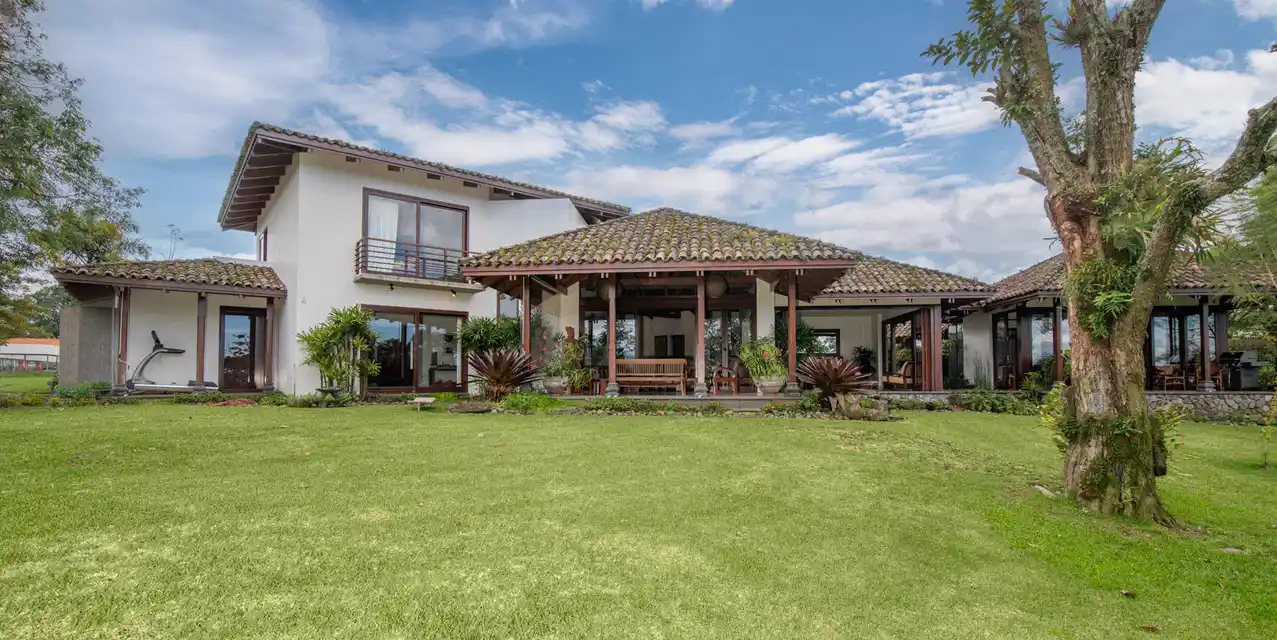 Monterán Greenside Home