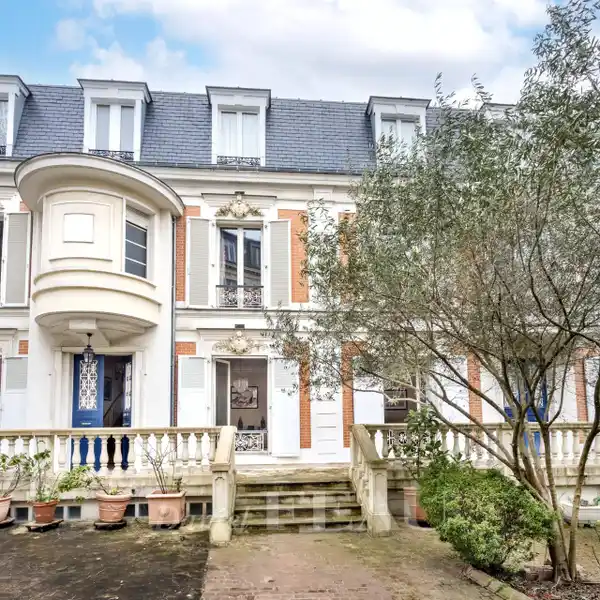 EXCEPTIONAL PERIOD PROPERTY