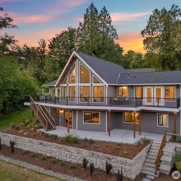BRAND-NEW CUSTOM HOME PERCHED ABOVE BIG LAKE