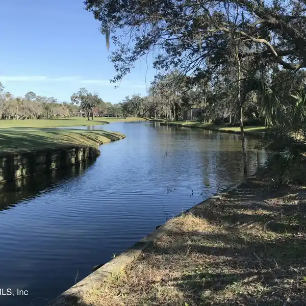 PRIME CORNER BUILDING LOT IN SAWGRASS