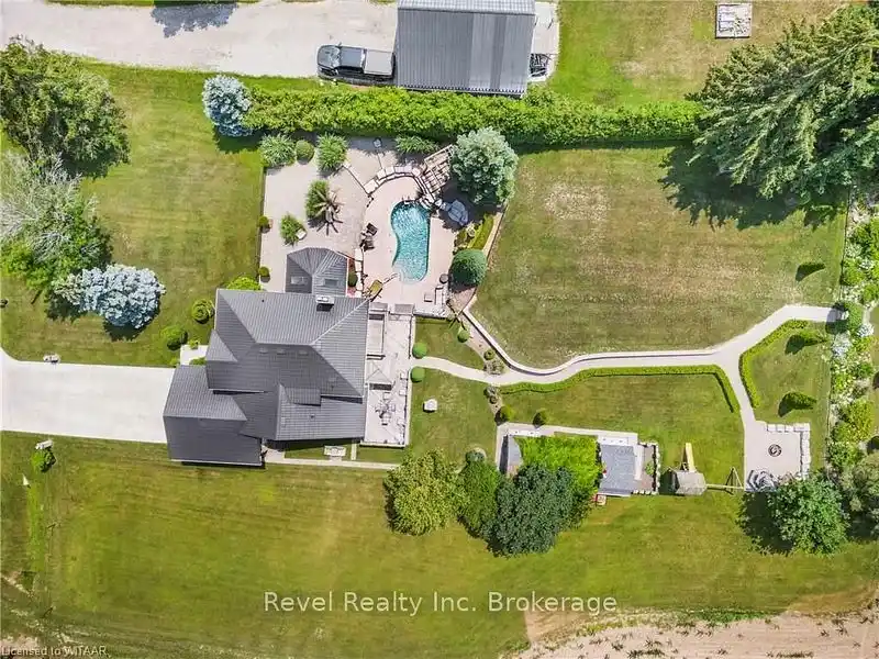 Gorgeous Four Bedroom Pool Home
