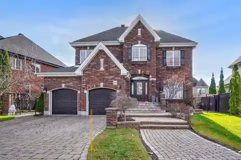 Exceptional Residence in the Prestigious Heritage Sur Le Lac District
