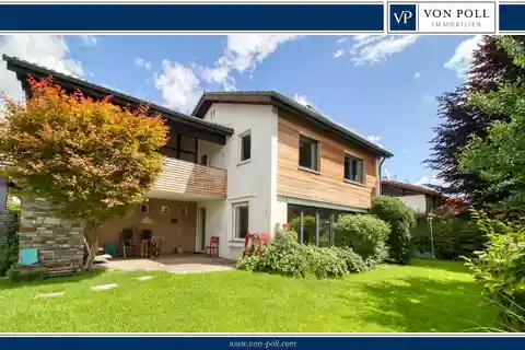 Comprehensively Renovated Home with Dream Garden