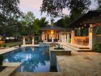 WELL-DESIGNED HOME FULL OF TIMELESS CHARM