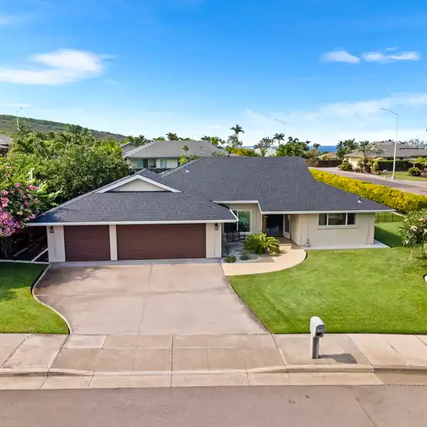 EXCEPTIONAL OPPORTUNITY IN SOUGHT-AFTER ALII HEIGHTS