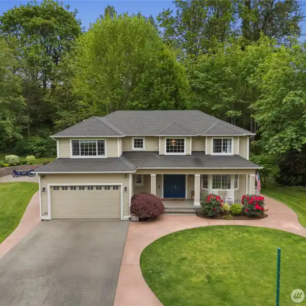 BEAUTIFULLY REMODELED HOME ON ACREAGE
