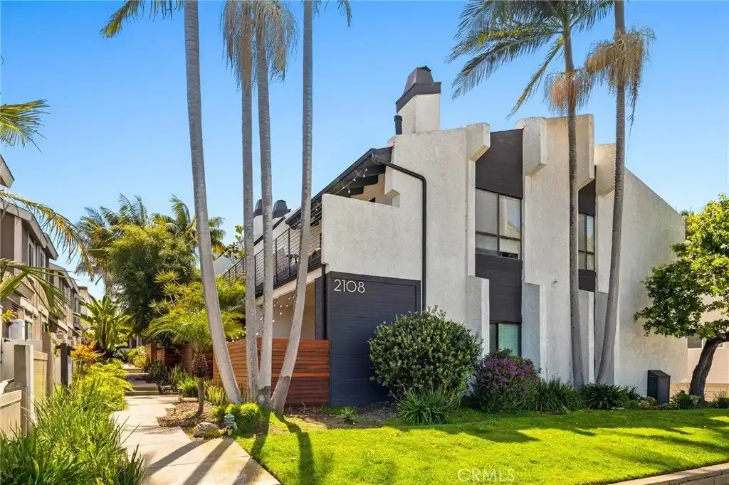 Extensively Remodeled Beach Home