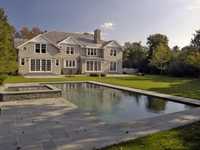 IMMACULATE FIVE BEDROOM RENTAL CLOSE TO THE VILLAGE OF EAST HAMPTON