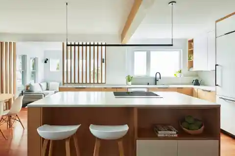 Exceptional Sun-Filled Duplex