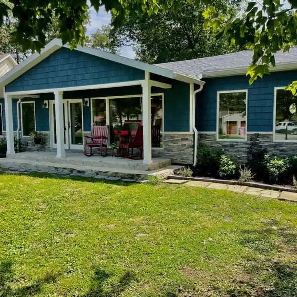 SUNSET HARBOR ELEGANCE WITH PANORAMIC CANAL VIEWS