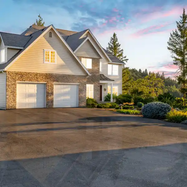 EXCEPTIONAL GRANTS PASS PROPERTY