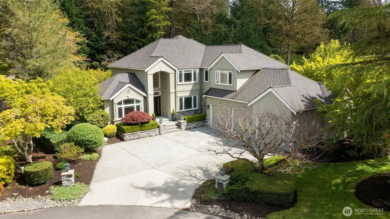 Northwest-inspired Luxury and Comfort