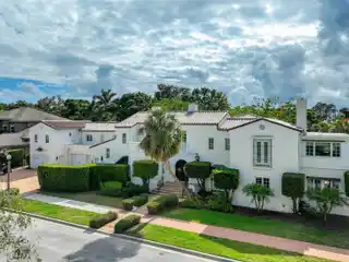 Sprawling Estate in Belleair