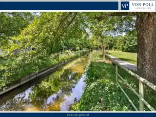 Exclusive Maisonette Apartment Directly on the Canal