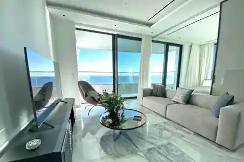 Luxury Apartment in an Exclusive Building