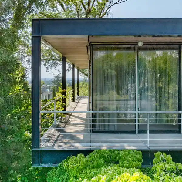 AN ARCHITECTURAL MASTERPIECE FOR COMFORTABLE LIVING