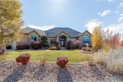 Spacious Niwot Home with Main-Level Primary & Sunroom