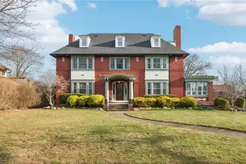 Fully Renovated Century Home