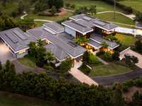 MAGNIFICENT MODERN RESIDENCE