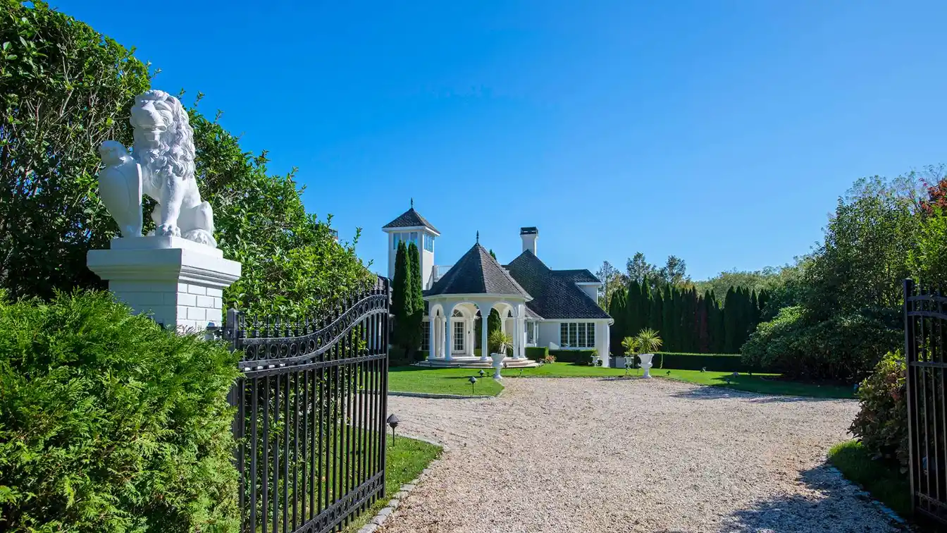 Impeccable European Style Villa for Rent