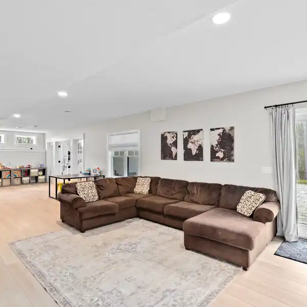 DREAM HOME IN COVETED SCHOONER ESTATES