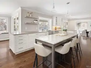 Meticulously Updated Residence in Observatory Park