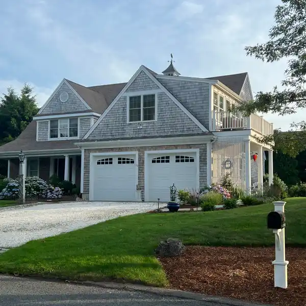 DISTINGUISHED PROPERTY IN A SERENE ENCLAVE