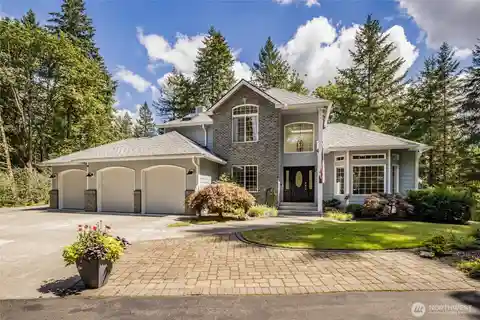 Comfort and Tranquility on Nearly Five Acres